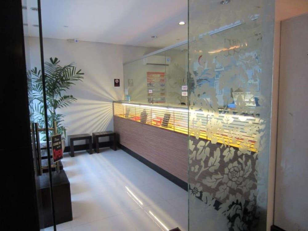 Vista Hotel Cubao Quezon City Exteriér fotografie