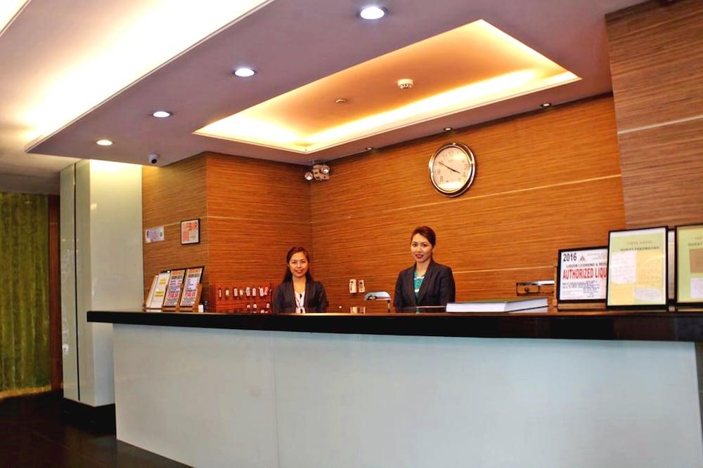 Vista Hotel Cubao Quezon City Exteriér fotografie