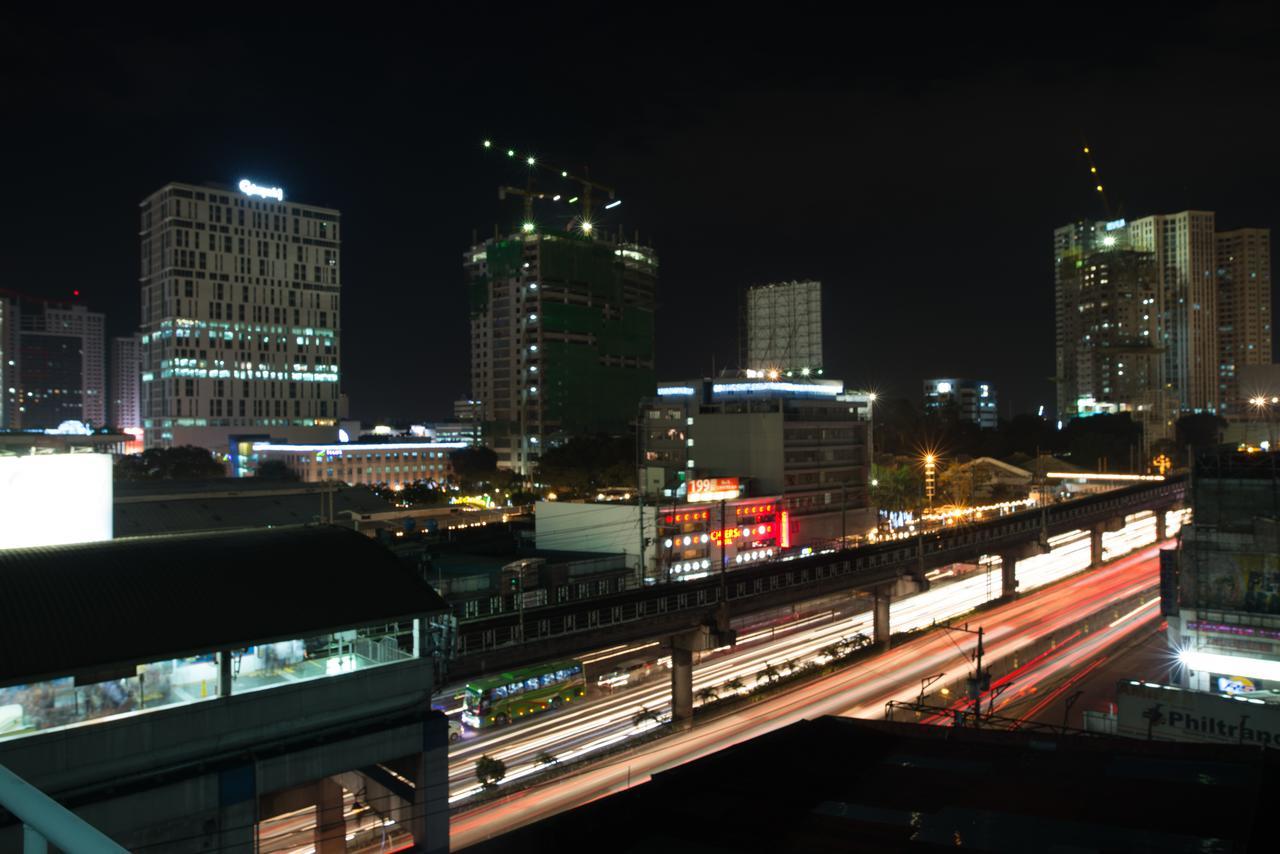 Vista Hotel Cubao Quezon City Exteriér fotografie